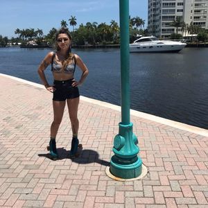 Meet your Posher, Arielle